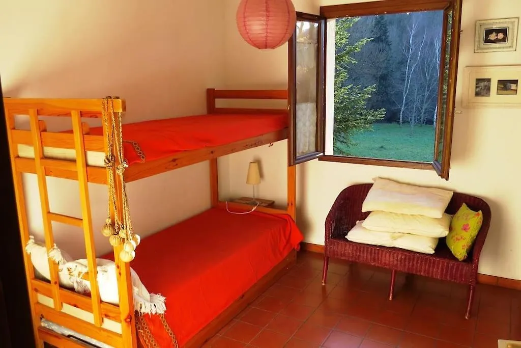 Maison 90M2 Avec Grand Parc Au Bord De La Riviere Montredon-Labessonnie 0*,  France